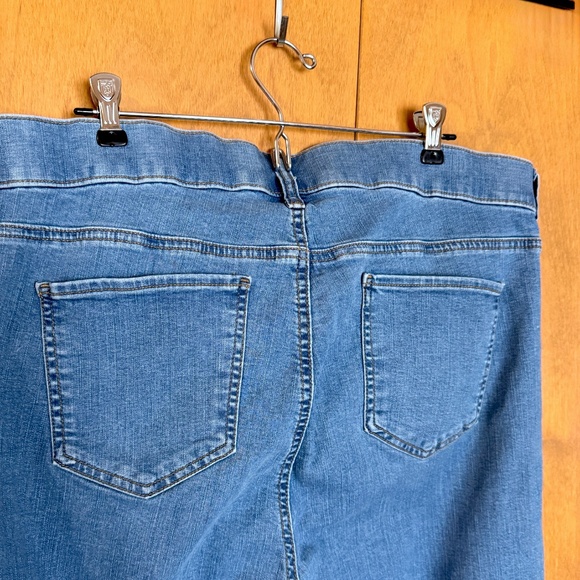 Gloria Vanderbilt Shape Effect Pull-on Jeans Size 20W Plus - Picture 8 of 11